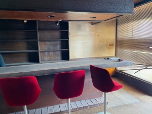 改装前のカウンター席