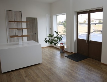 Pet Hotel Salon 三重県伊勢市 APOA アポア エントランス 入口 Pet Hotel Salon 三重県伊勢市 APOA アポア エントランス 入口