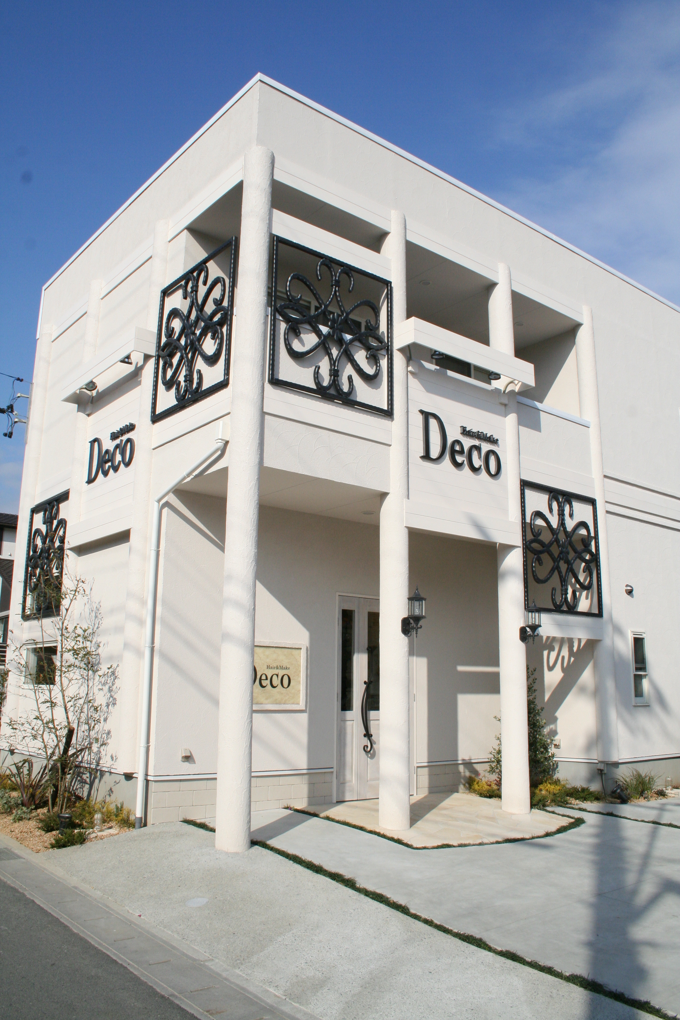 オリジナルアイアンｆｒｐパネルがポイント 美容室ｄｅｃｏ 津市 三重県の店舗設計 店舗改装 アポア